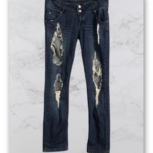 Clash very destroyed jeans rhinestone buttons